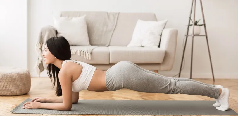 ท่าโยคะเบื้องต้น ท่ากระดาน (Plank Pose - Phalakasana)